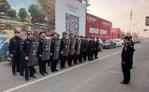 �R�r����